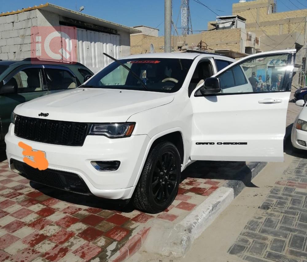 جيب جراند شيروكي